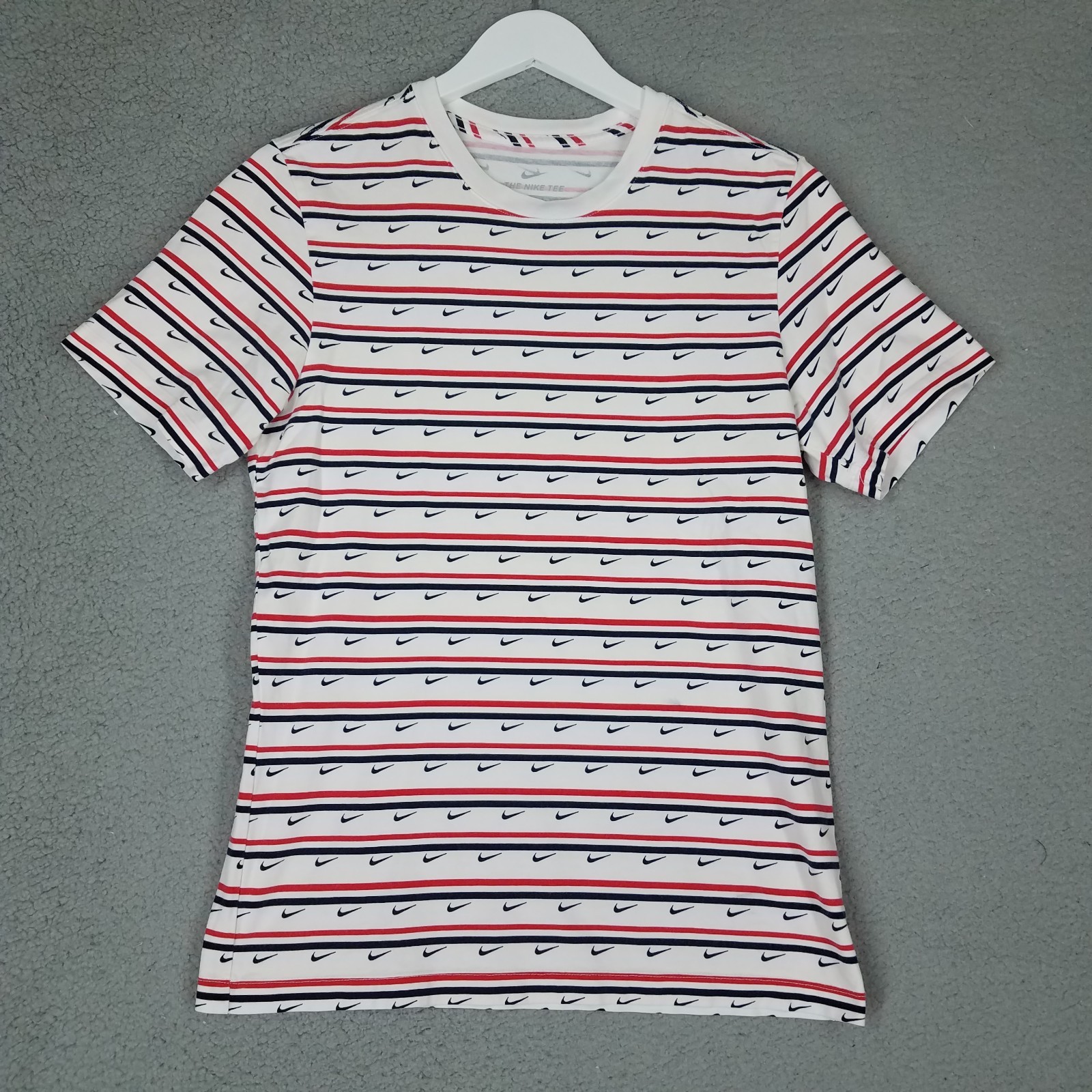 Nike T-Shirt Adult Small Swoosh Striped Crewneck Casual Red White Blue Travel