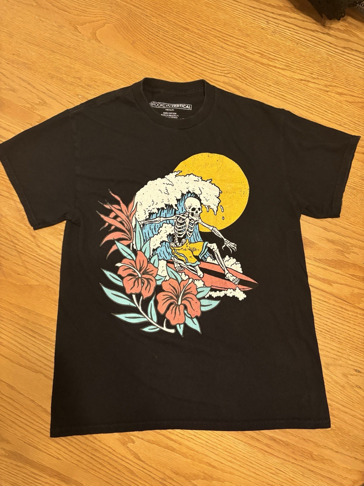 Brooklyn Vertical Medium Men’s Black Skeleton Surfer T Floral Hawaiian Skater