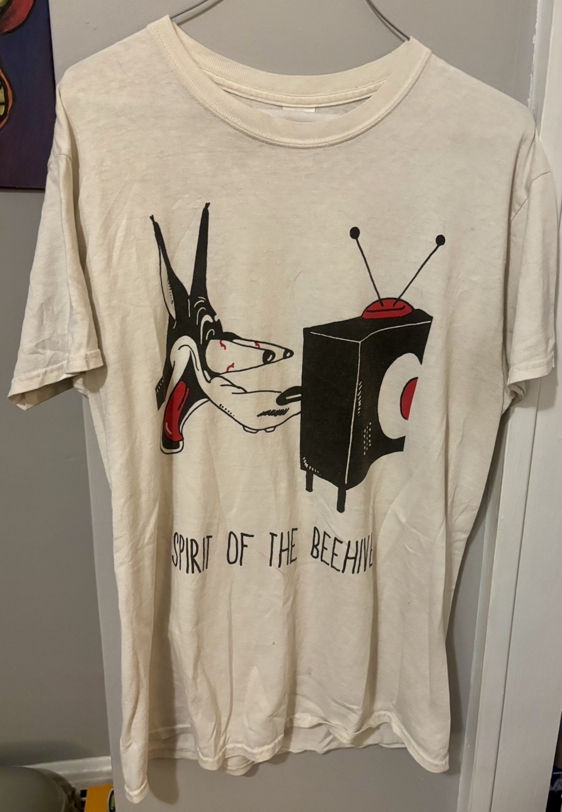 The Spirit Of The Beehive Band T-Shirt – M – Gildan