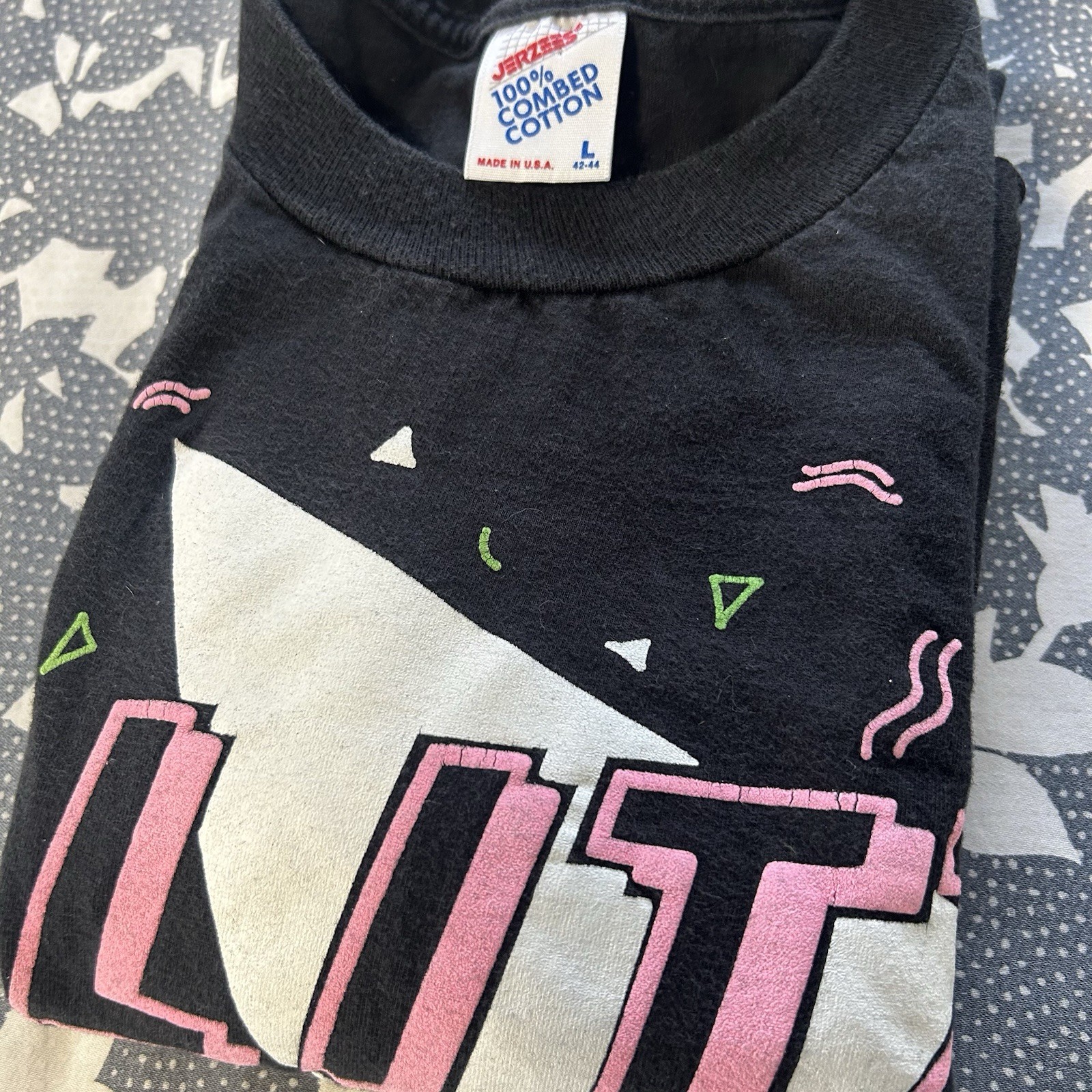 Vtg 90s Jerzees Single Stitch T Shirt Mens L Neon Blitz Made in USA Rare 20×28.5