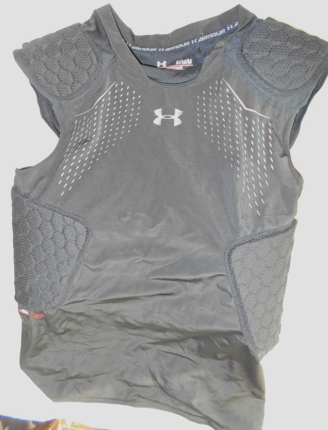 Under Armour Shirt Mens Medium Black Compression Fitted Sleeveless Hex HeatGear
