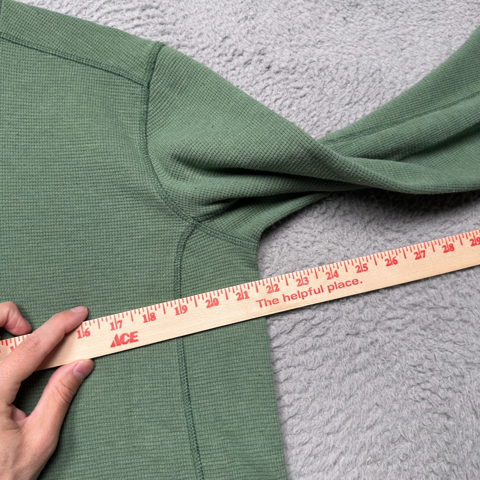 Eddie Bauer Thermal Henley Shirt Mens Medium Green Waffle Knit Outdoor
