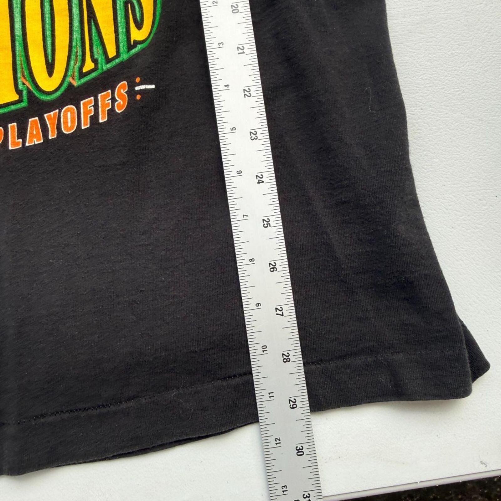 Vintage 90s North Stars NHL tee (0517)