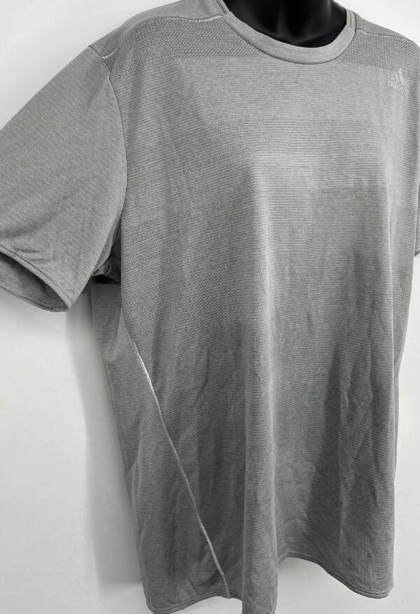 Adidas Mens Grey Tee Shirt Climate Control Size XL Extra Large Short Sleeve New