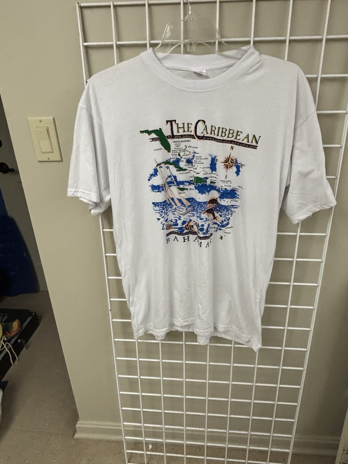 The Caribbean Bahamas T-Shirt size XXL. Short sleeve. 60/40 cotton/poly. Thick