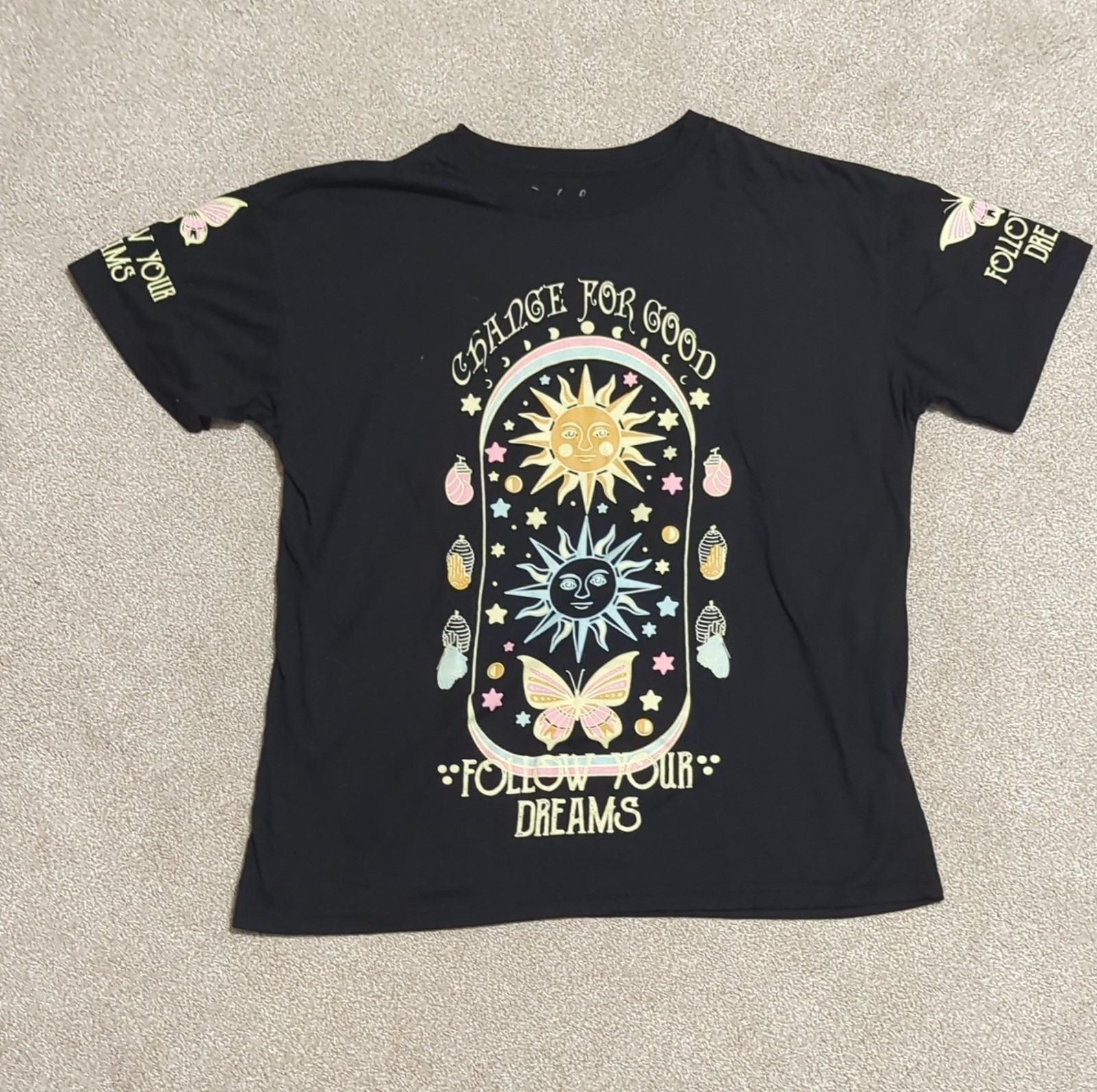 Many Assorted Graphic T-shirts, Various Sizes.