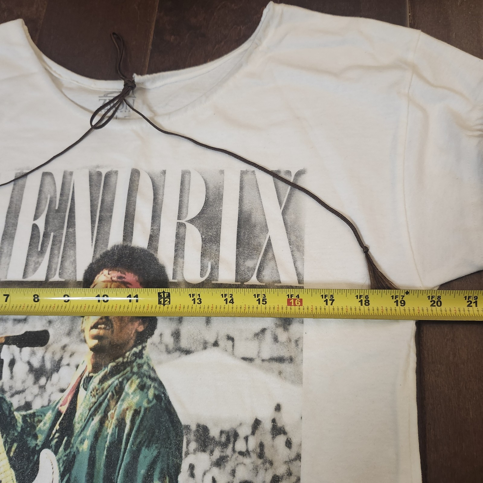 Zion Rootswear Jimi Hendrix 1969 Newport Pop Festival Graphic Tee T-shirt Size L