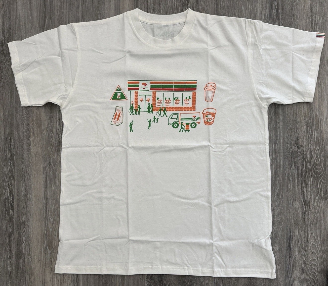 7 Eleven – 7-11 Store Front Japan Exclusive Limited LE BRAND NEW – Size Large