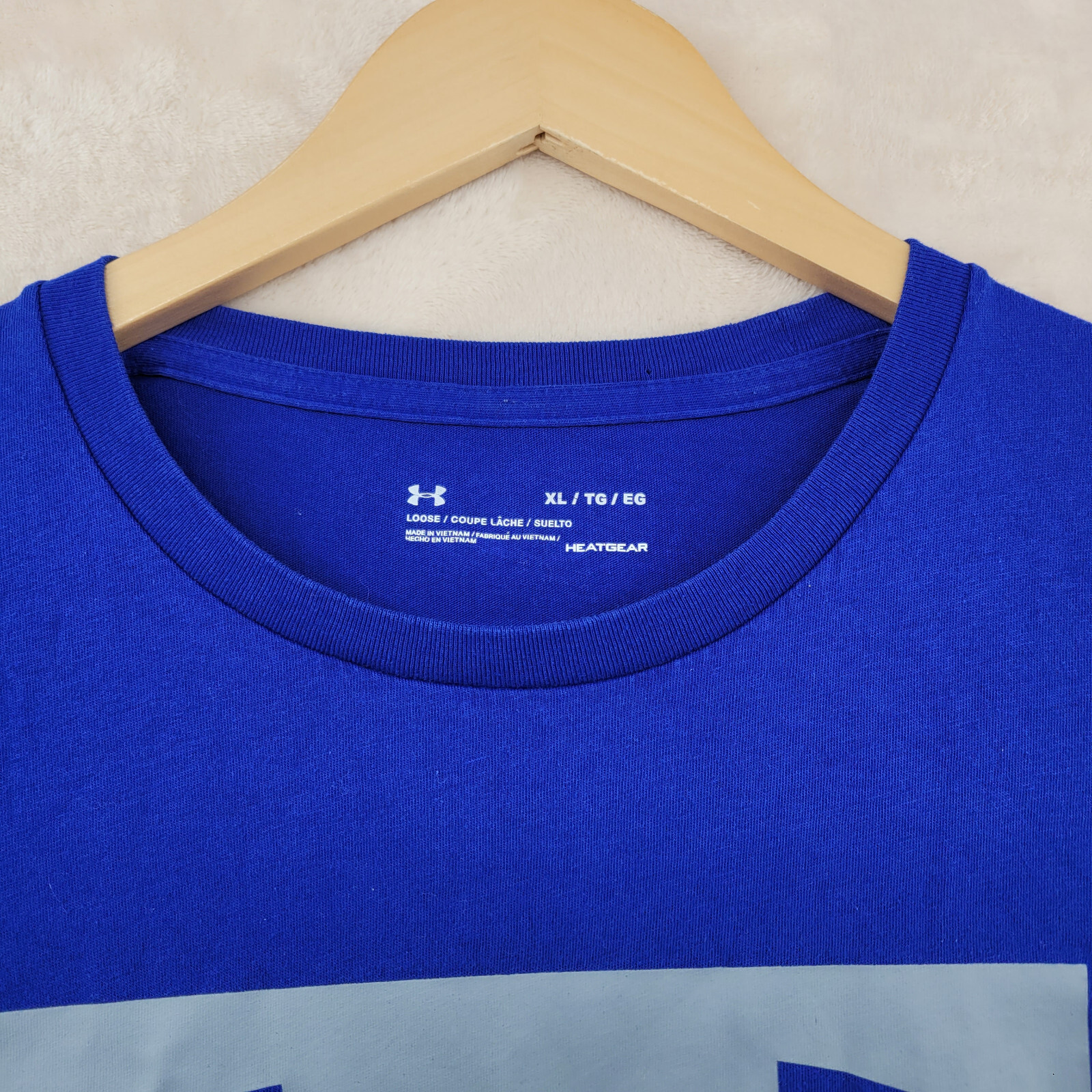 Under Armour Heatgear Loose Fit Men&rsquo;s Size XL Solid Blue Logo Crew-Neck T-Shirt
