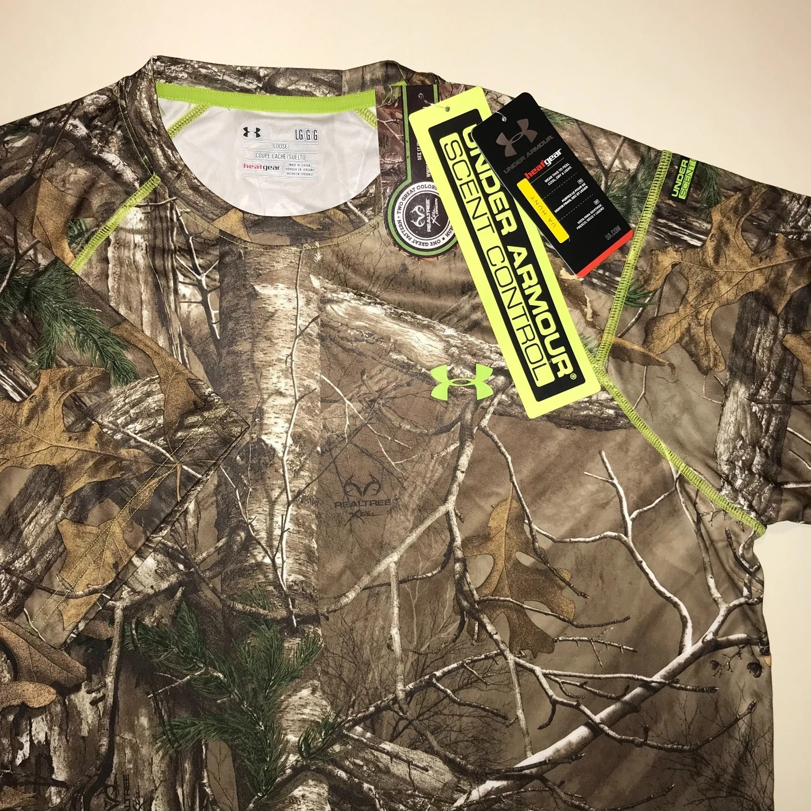 Lot of 3 Men&rsquo;s Under Armour Athletic T-shirts-Size L (Antler,Camo Scent Control