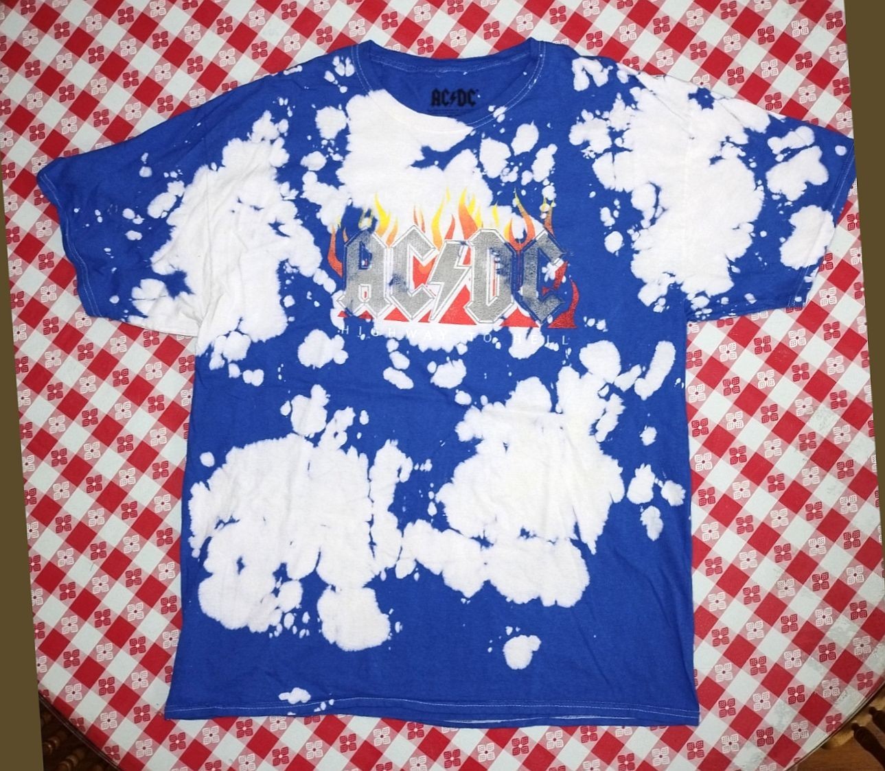 ACDC licensed blue tie-dyed T-shirt size XL