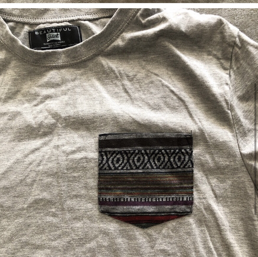 Beautiful Giant Heather gray tshirt with pocket design S