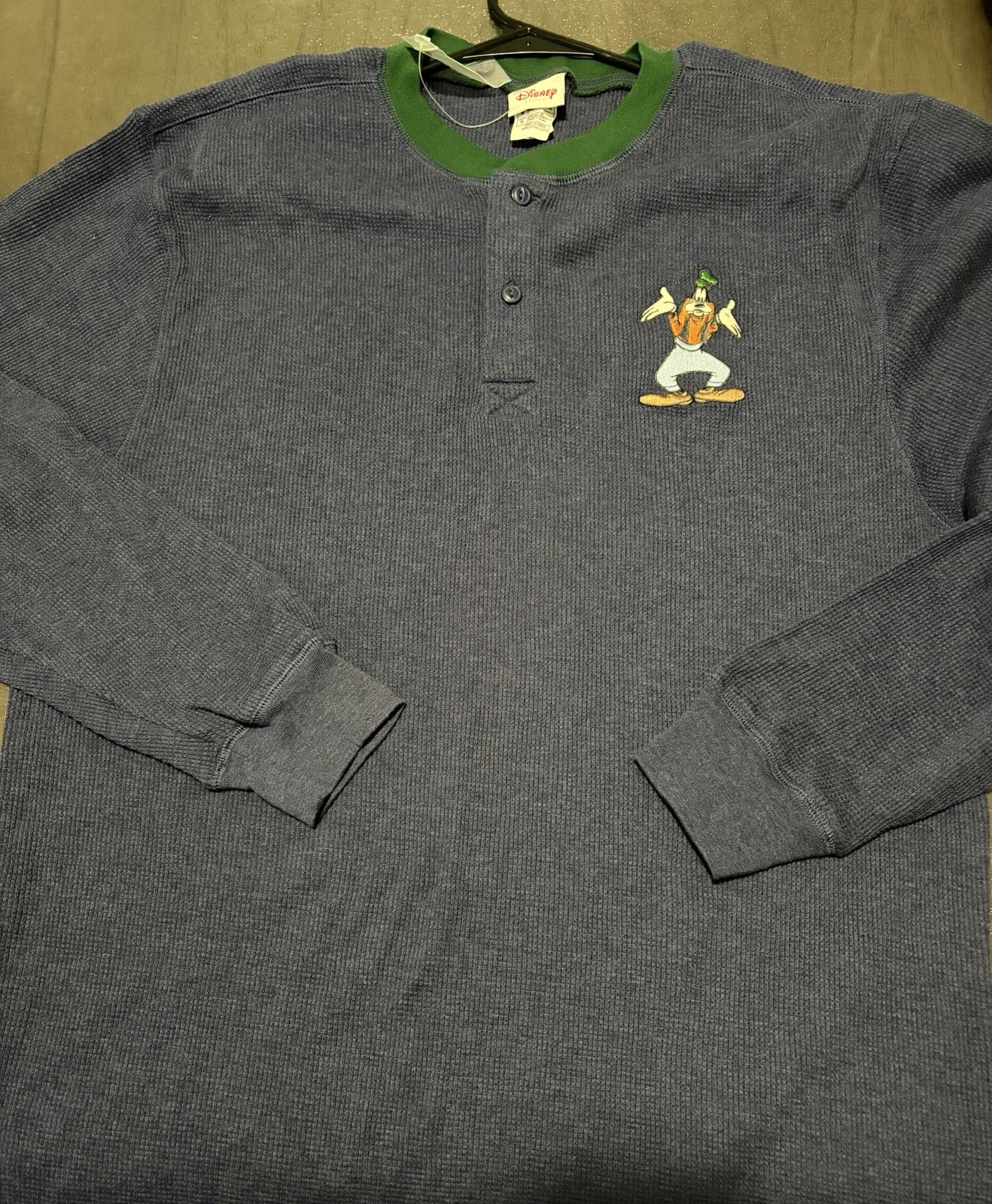 Vintage Disney Store Goofy Embroidered Waffle Knit Henley Shirt Mens Medium
