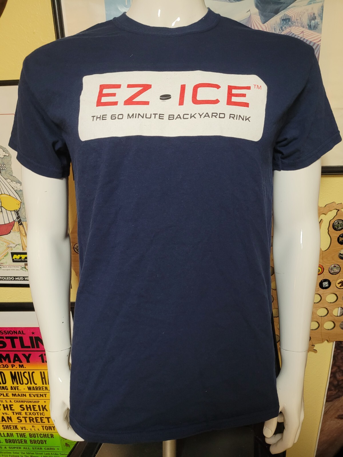 EZ-ICE Backyard Home Ice Rink Skating Hockey T Shirt Medium Nice