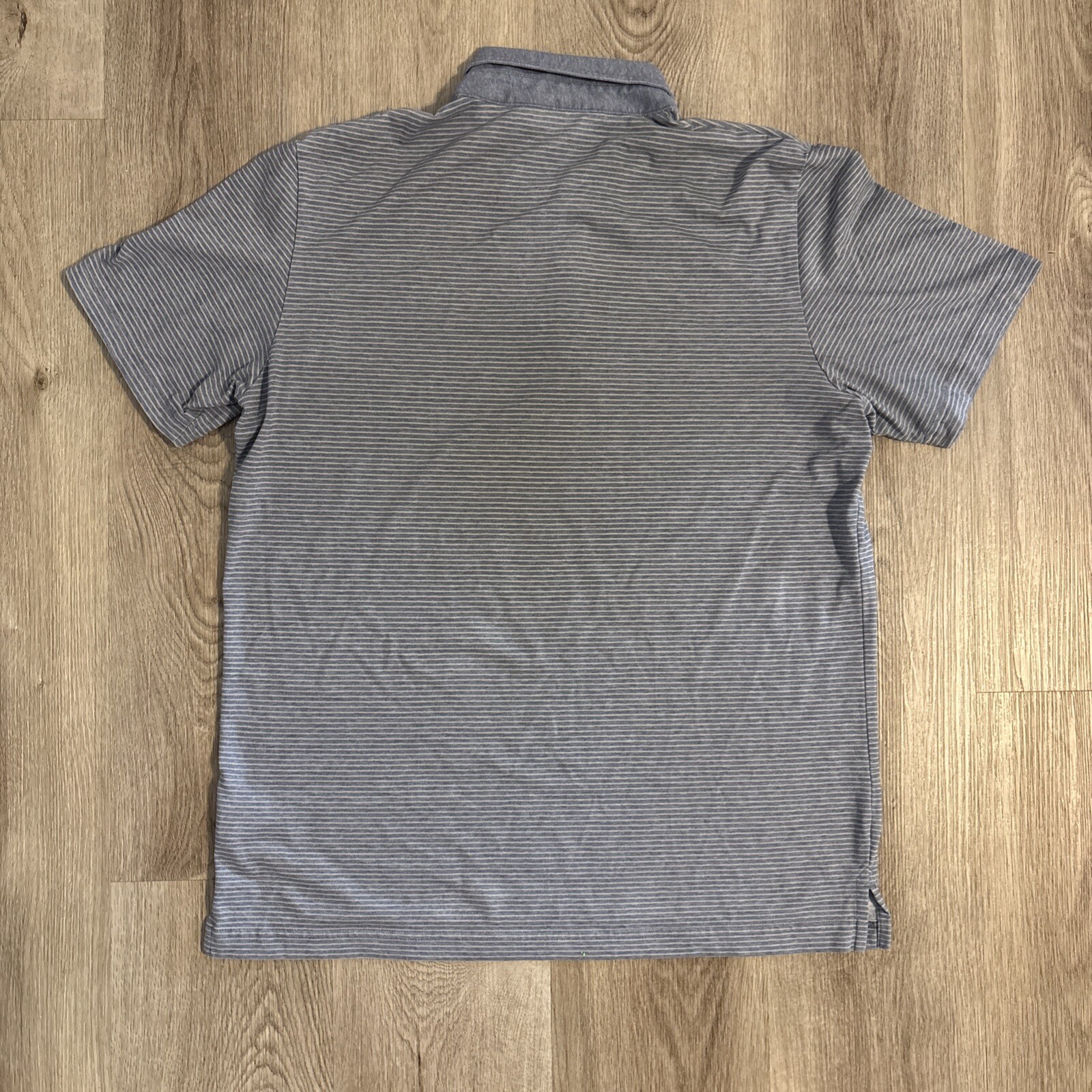 Travis Mathew The Heater Polo Shirt Mens Gray Medium Striped Logo Embroiderd