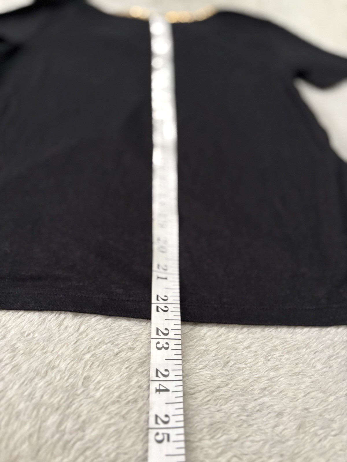 New Talbots Mens Black V Neck Short Sleeve T Shirt Size XS Gold Linen Blend