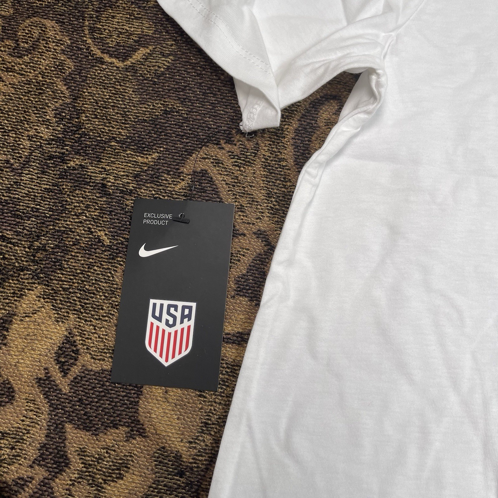 Nike Team USA Men&rsquo;s National Soccer Team White Pocket T-Shirt Size Large New