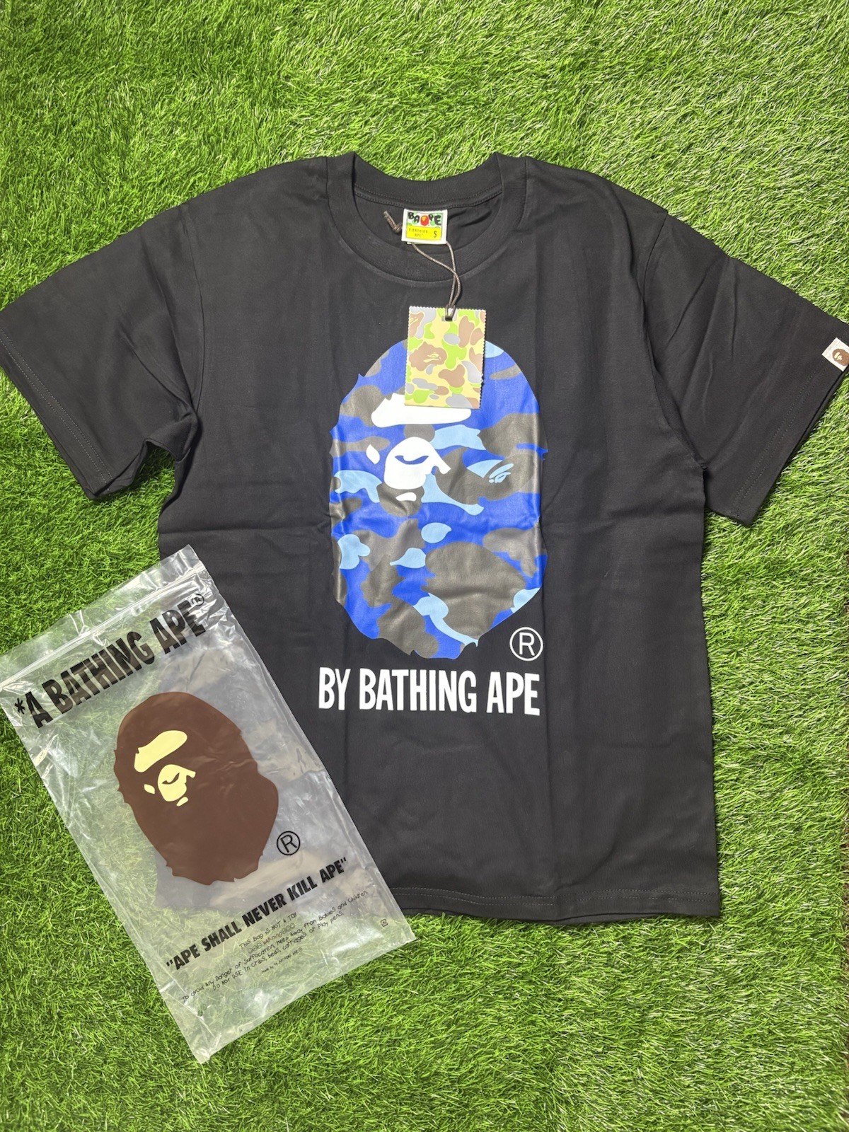 A Bathing Ape Men&rsquo;s Short Sleeve T-Shirt Black/blue, Size Small