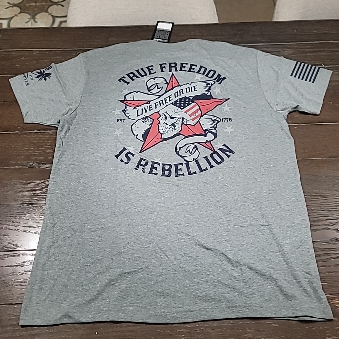 Grunt Style T-Shirt Mens XL Gray True Freedom Is Rebellion Skull Star NWT