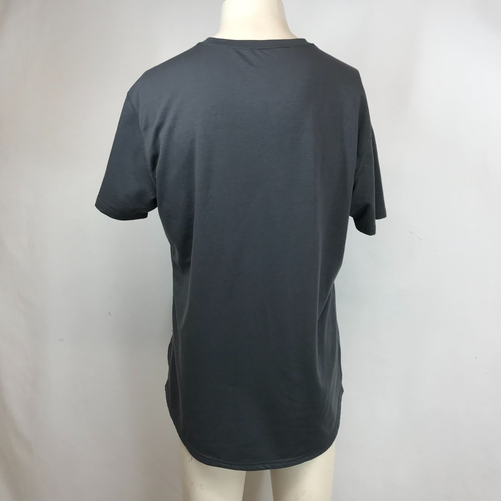 BYLT – MEN&rsquo;S LARGE -GRAY DROP CUT SHORT SLEEVE V NECK BYLT BLEND T-SHIRT