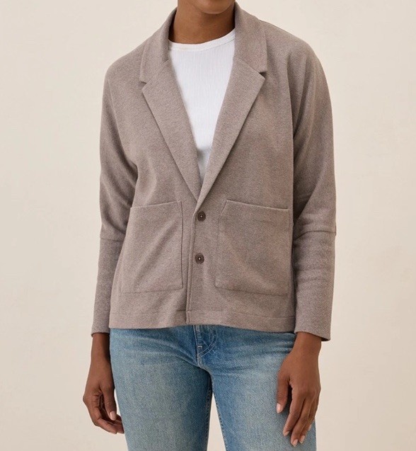 Pact Women&rsquo;s Airplane Relaxed Blazer Medium Deep Taupe Heather Top MINT