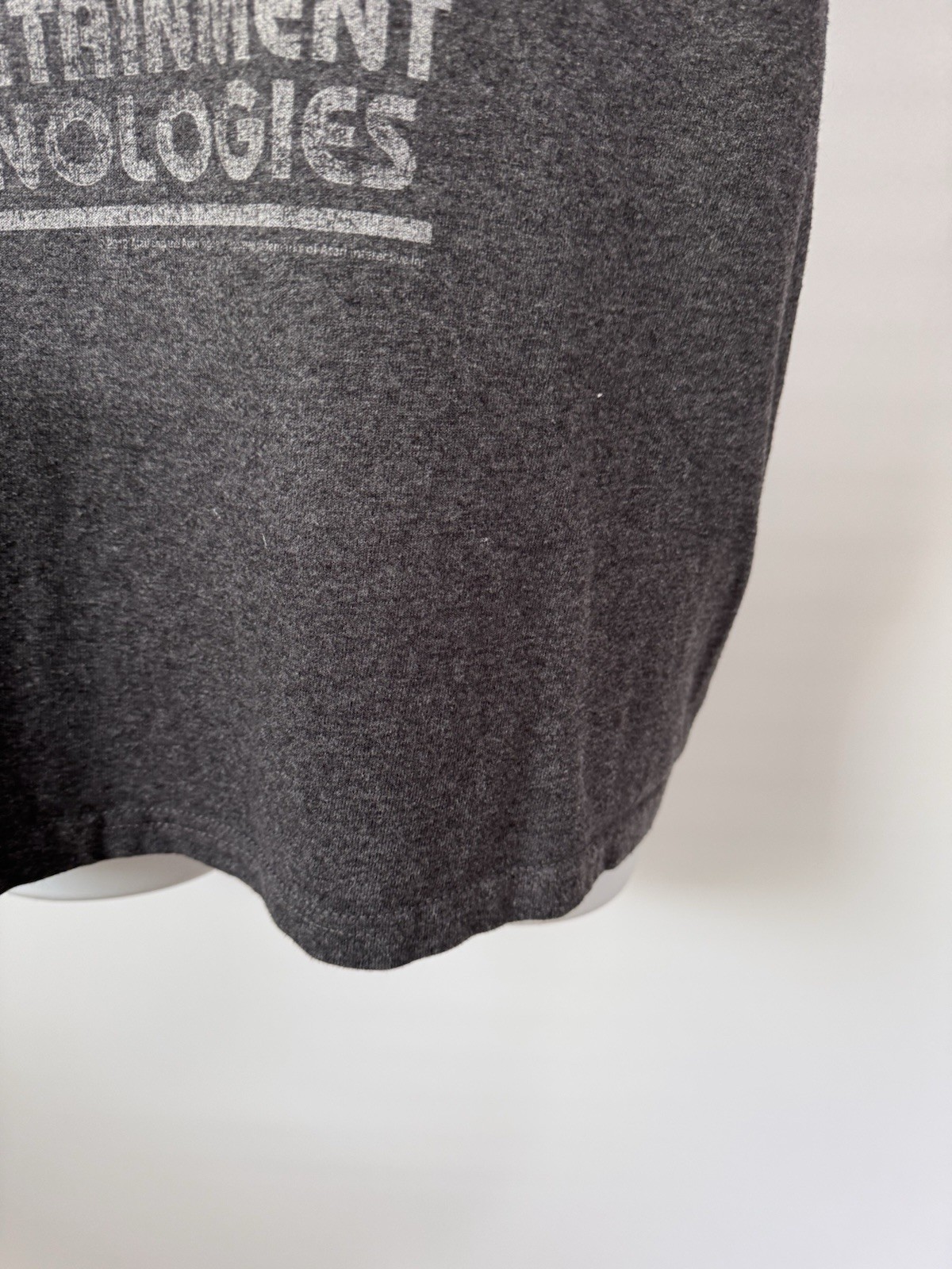Atari Entertainment Technologies Gray 50/50 Cotton blend graphic Logo T-Shirt M