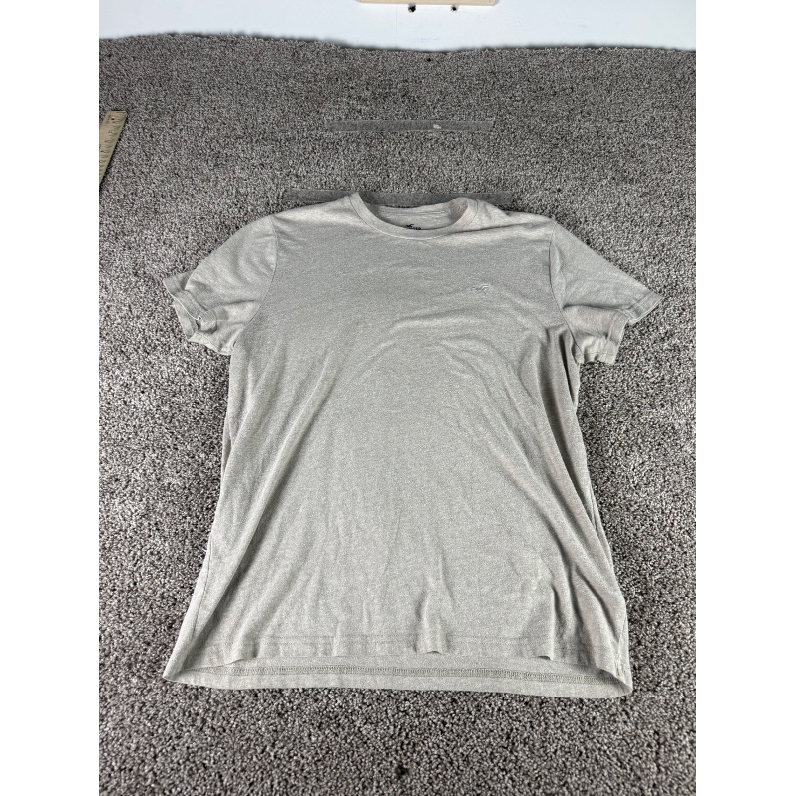 Hollister Must-Have Collection Mens Large Tan Heathered Crewneck T-Shirt Logo
