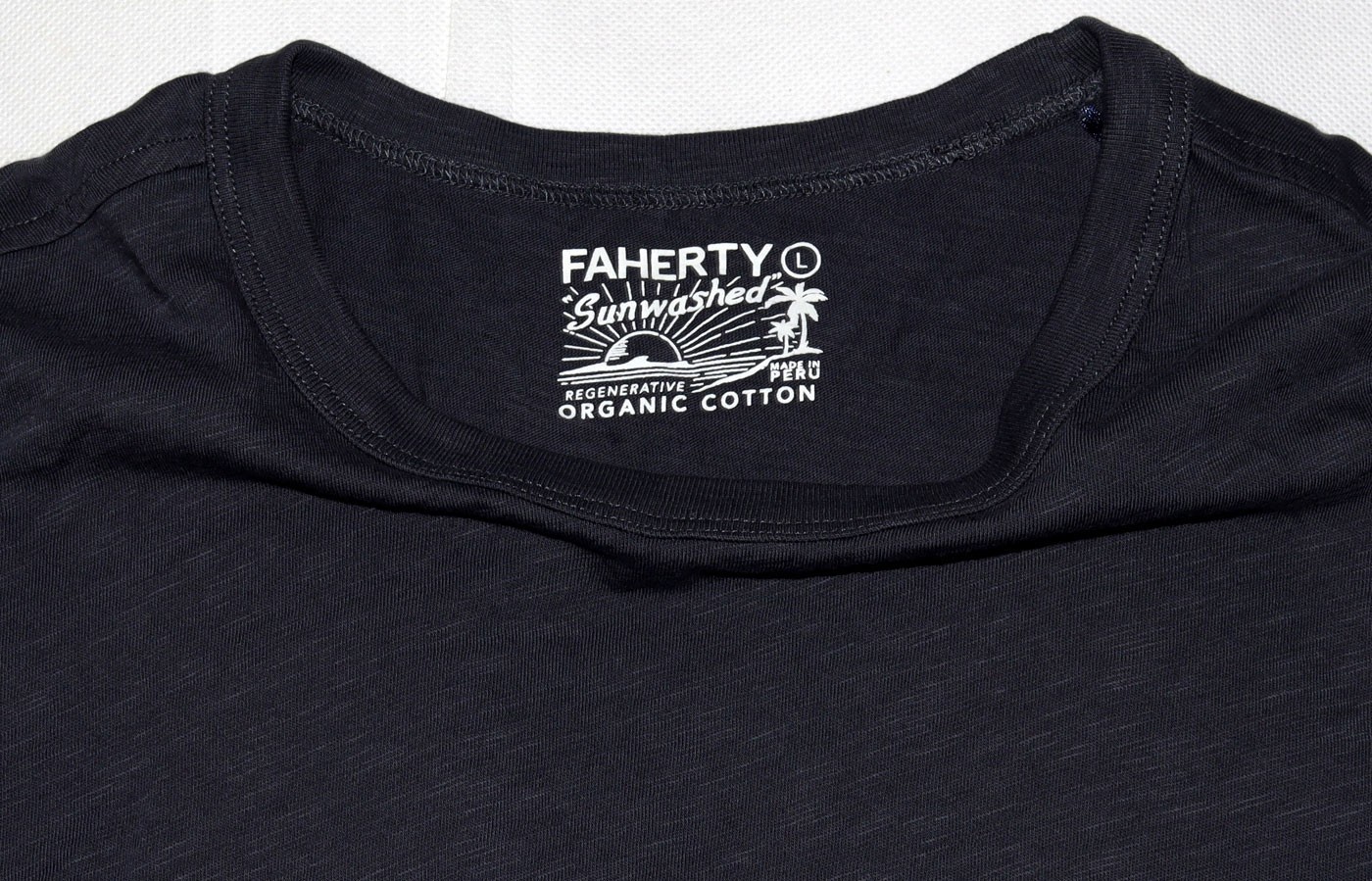 Faherty Men&rsquo;s LS Sunwashed Regenerative Cotton Tee Shirt Dune Navy Size Large