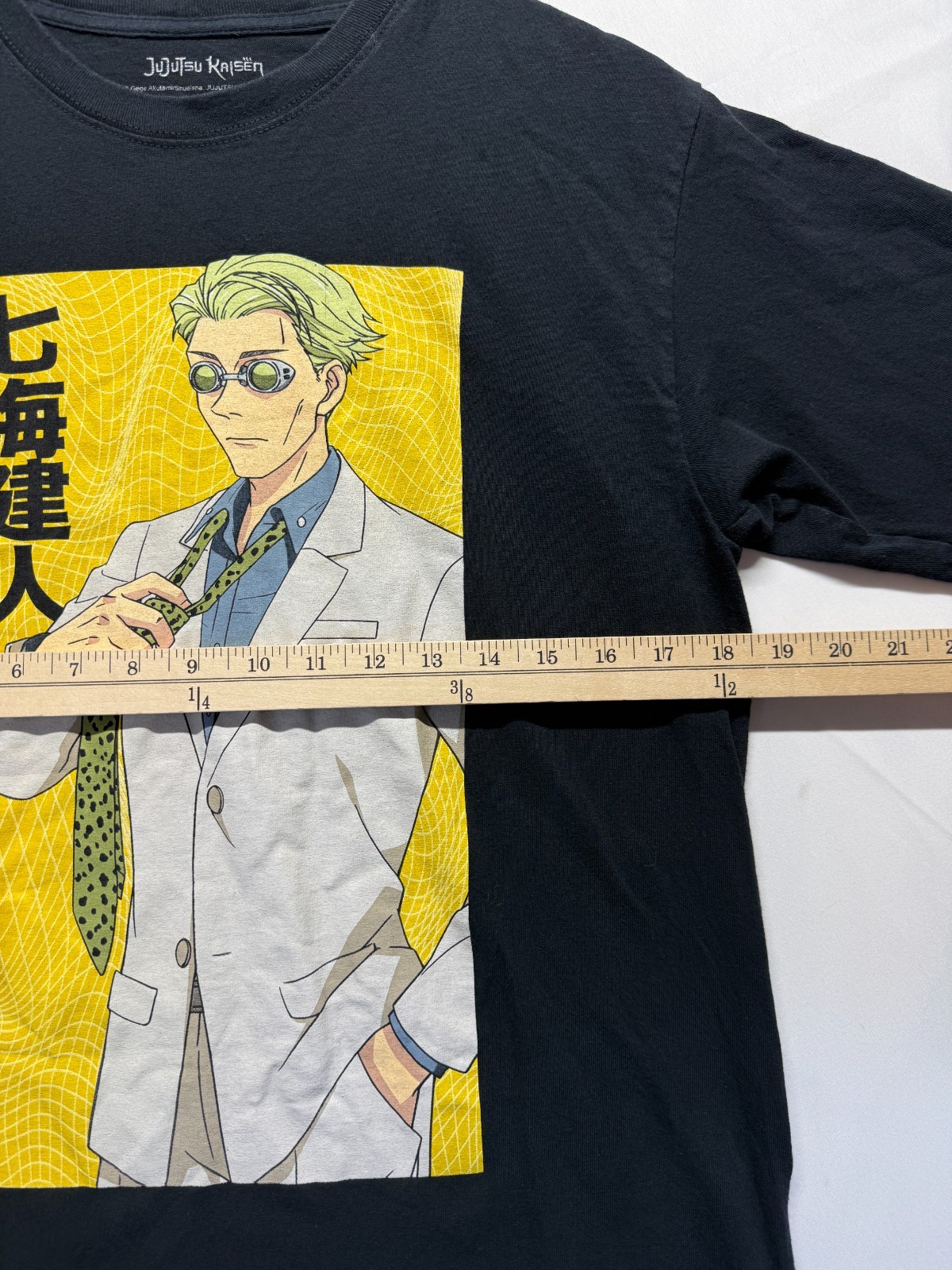 Crunchyroll T Shirt Mens Medium Black Graphic Print Cotton Jujutsu Kaisen Logo