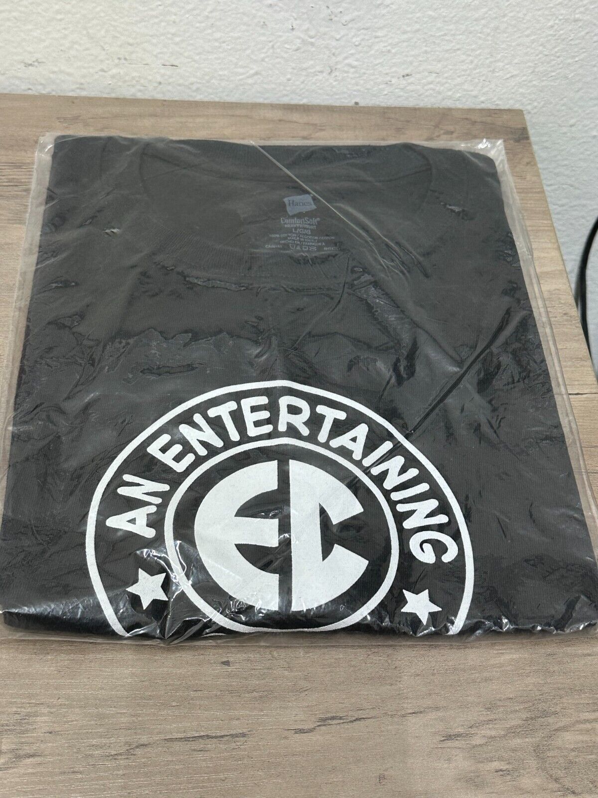 2002 An Entertaining Comic EC T-Shirt Graphitti Designs Vintage Logo NEW