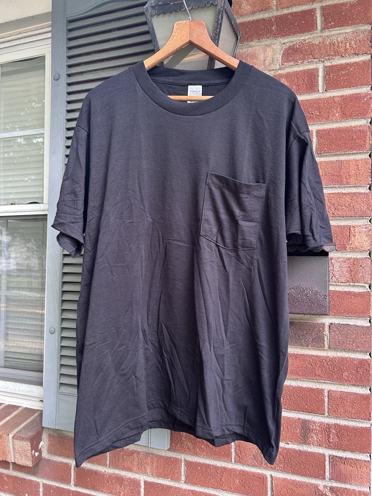 NOS! Vintage FRUIT OF THE LOOM Black BLANK Pocket T Shirt Golden Blend 50/50 XL
