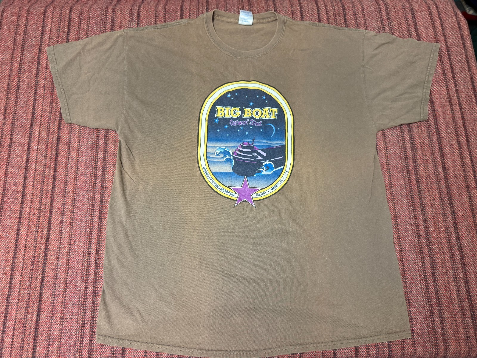 MENS USED VINTAGE Y2K FITGERS BREWHOUSE BIG BOAT OATMEAL STOUT BEER SHIRT XL