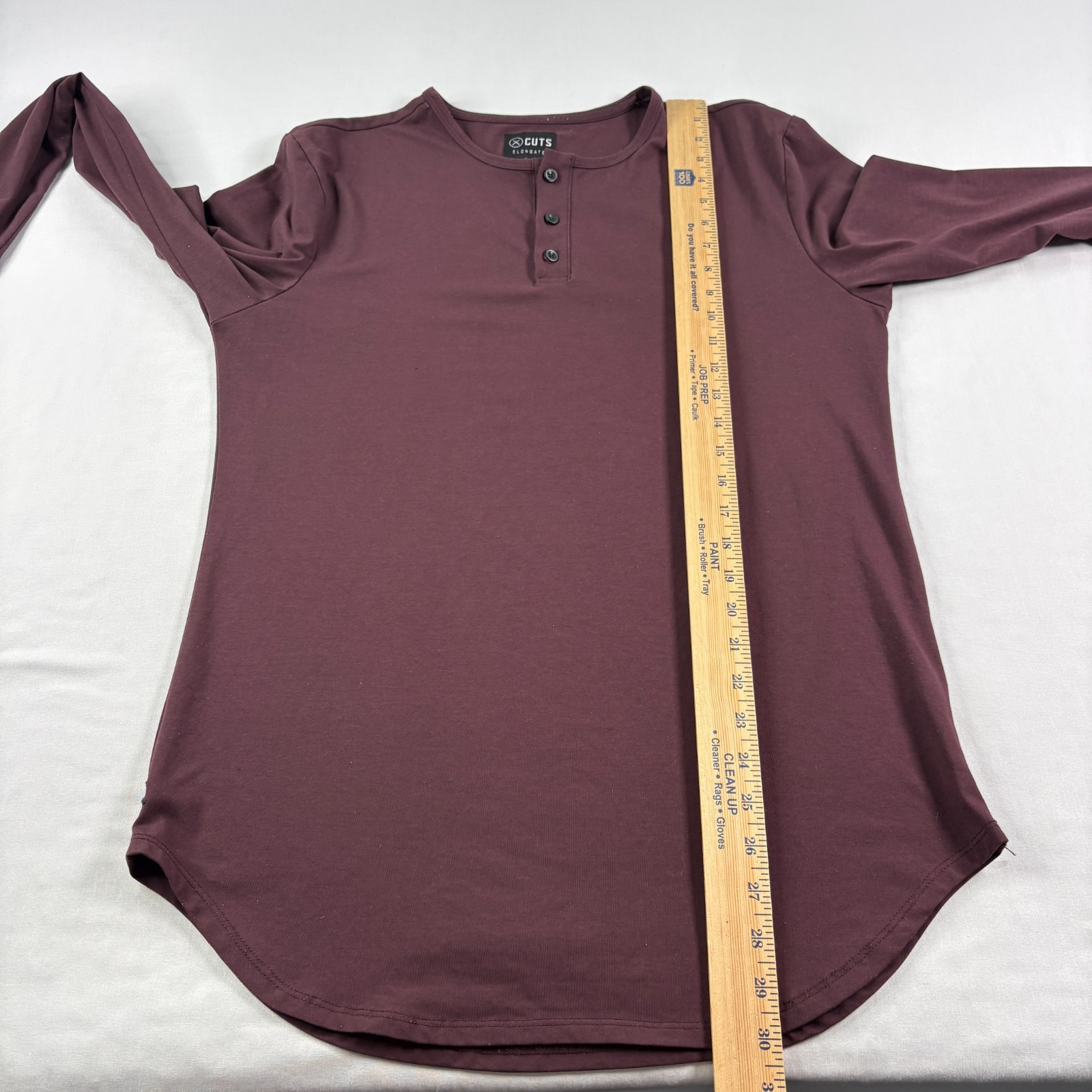 Cuts Clothing Shirt Mens Medium Red Henley Elongated Stretch Performance Casual
