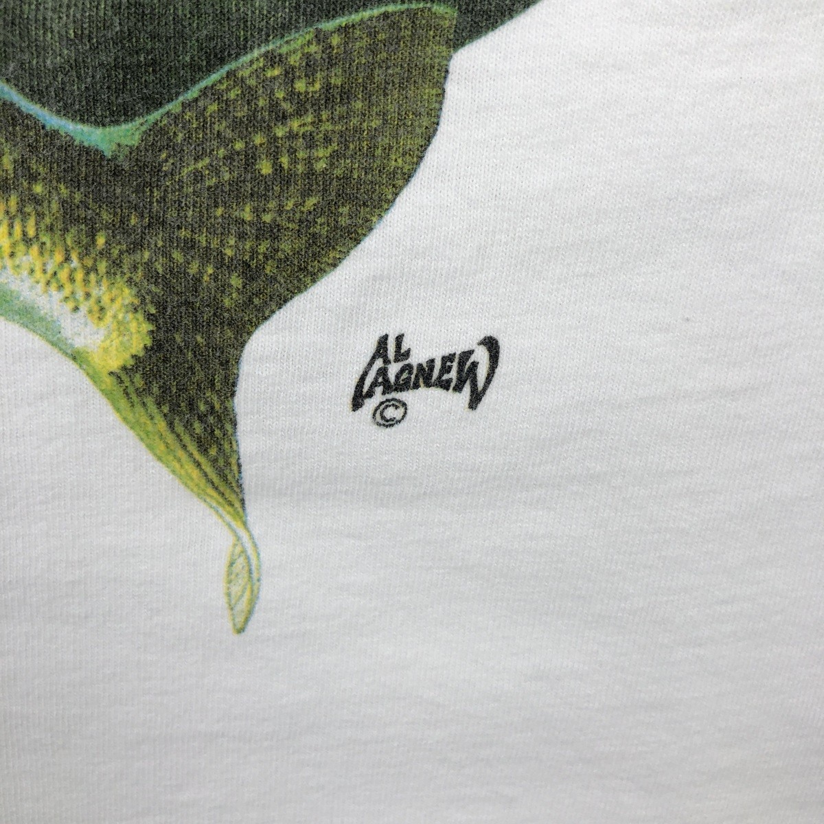 Used 90&rsquo;S TSFORIGINALS fish print animal t-shirt made in USA men&rsquo;s size XXL …