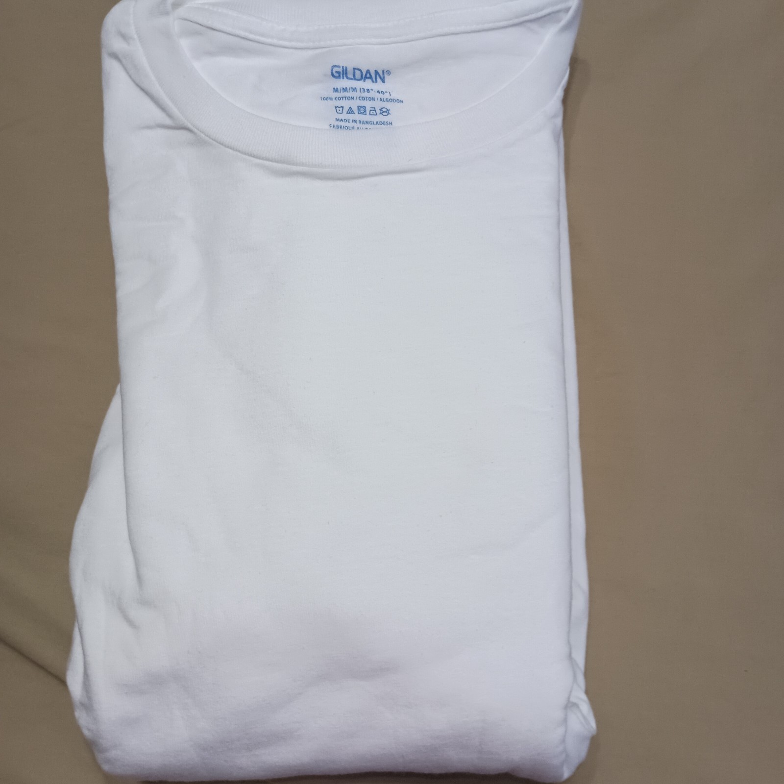 Gildan Tagless Lay Flat Collar Medium White T Shirts – 6