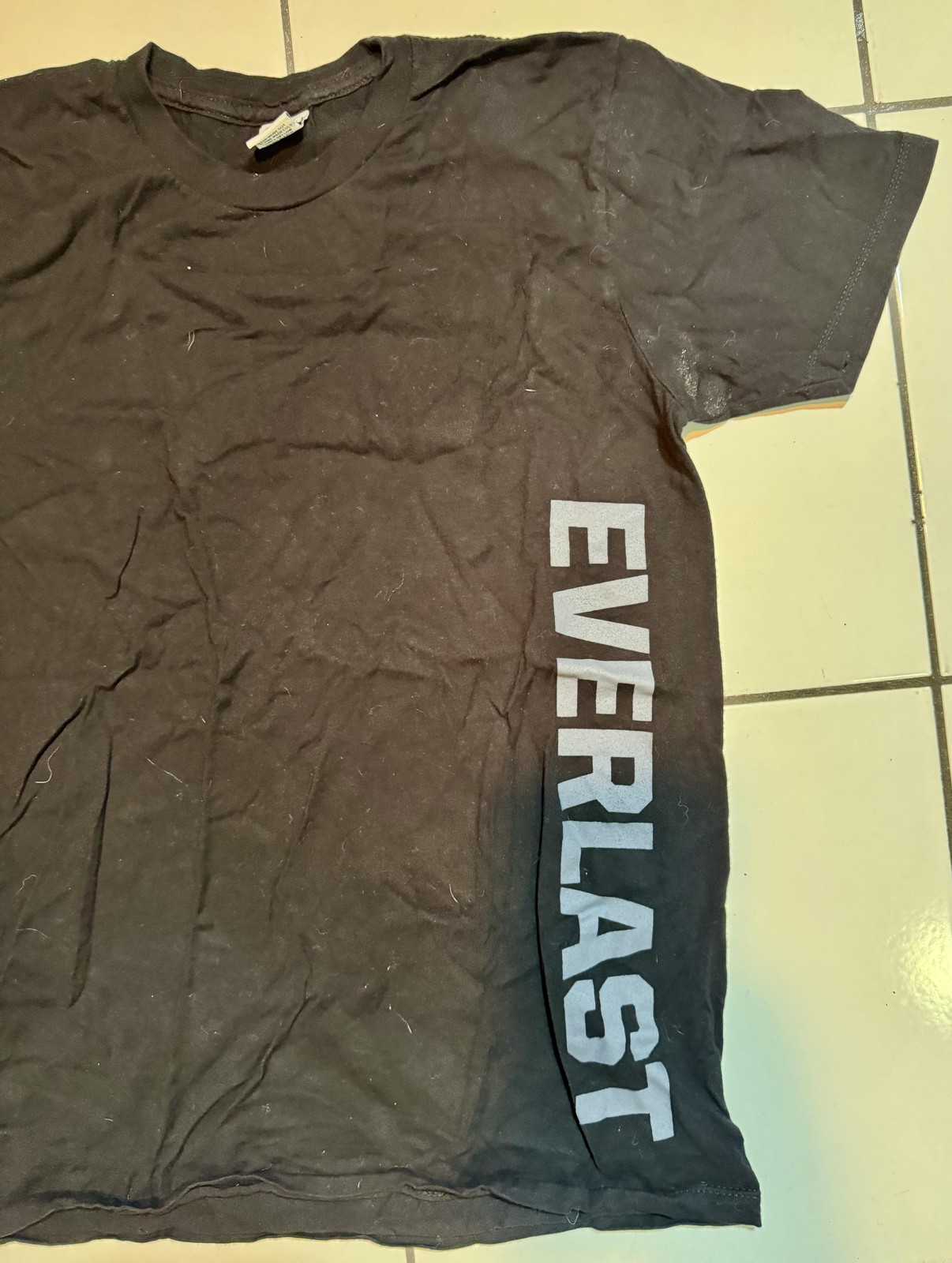 Everlast Shirt Mens Small Black Vertical Logo Boxing Athletic Graphic Tee