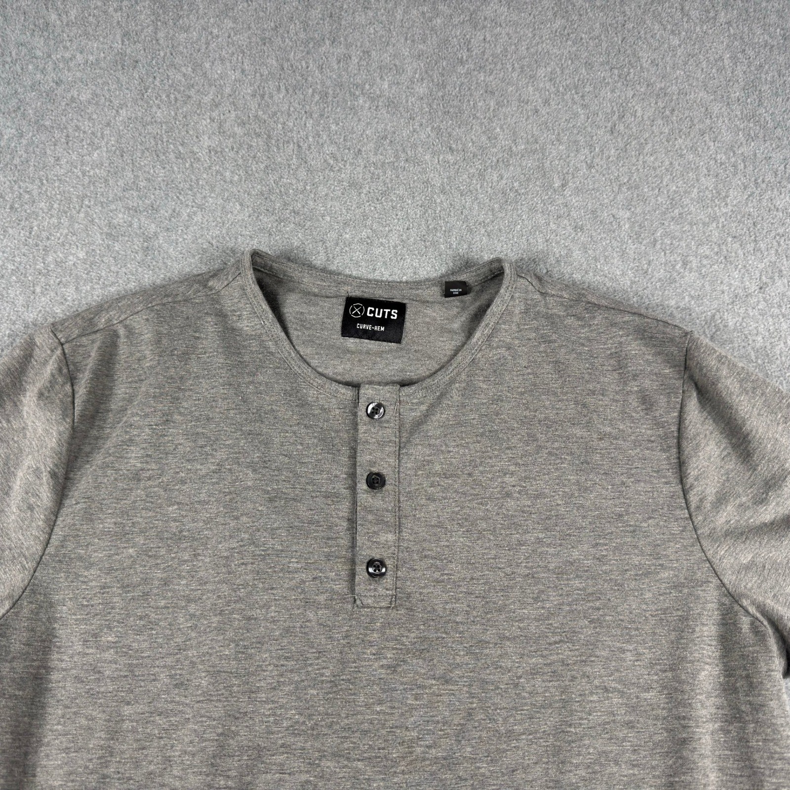 Cuts Curve Hem Henley Shirt Mens L Gray Short Sleeve Comfort Casual