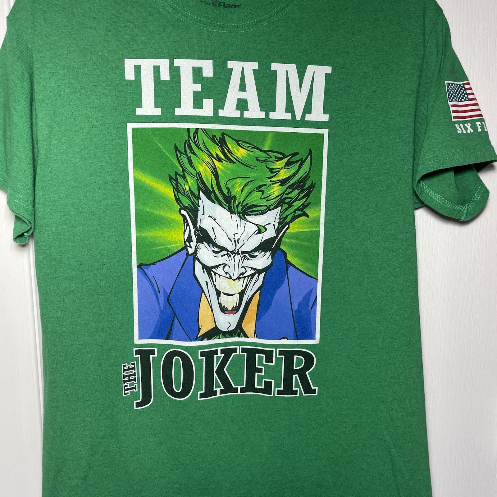 Six Flags Men&rsquo;s Graphic T-shirt Team THE Joker Green Short Sleeve Medium