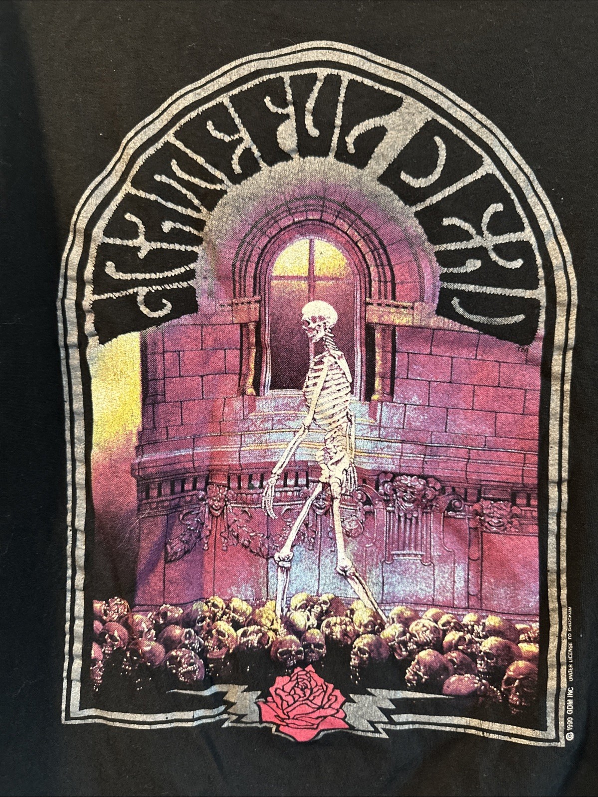 Vintage Grateful Dead Skeleton Walking on Skulls Thrashed T-Shirt Brockum USA