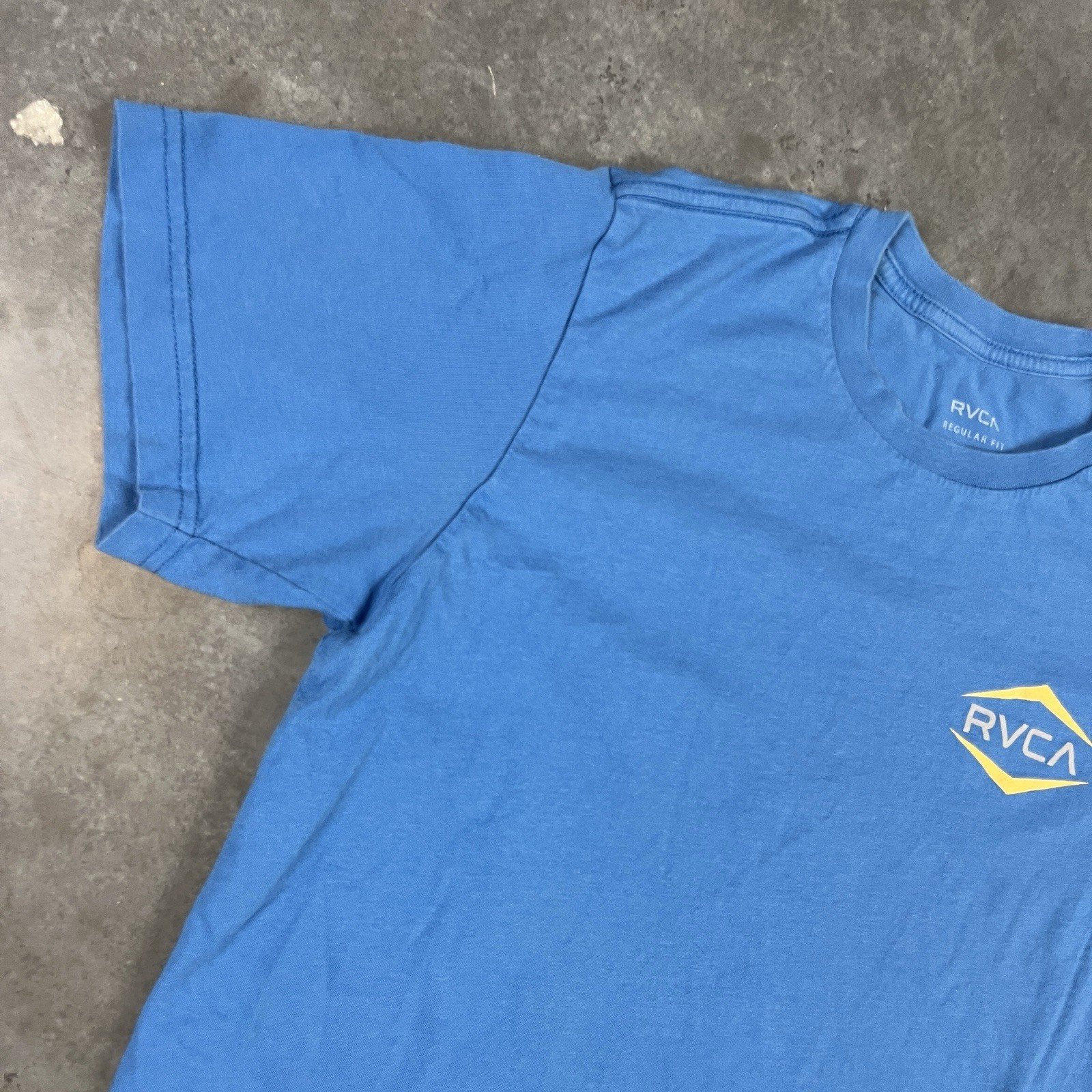 RVCA T Shirt Mens Medium Blue Outdoors Beach Surf