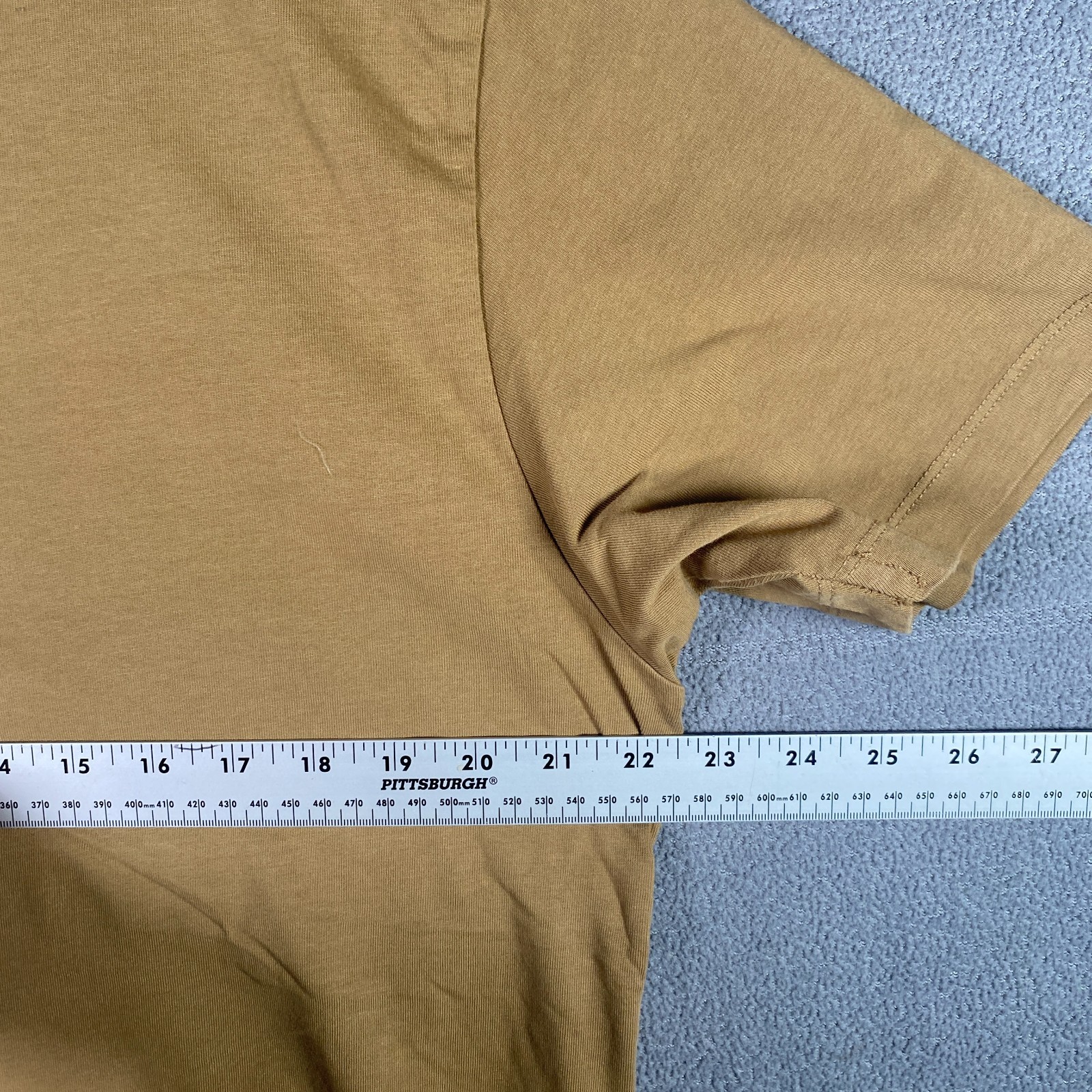 Club Monaco T-Shirt Adult Large Mens L Tan Brown Crew Neck S/S Cotton Tee