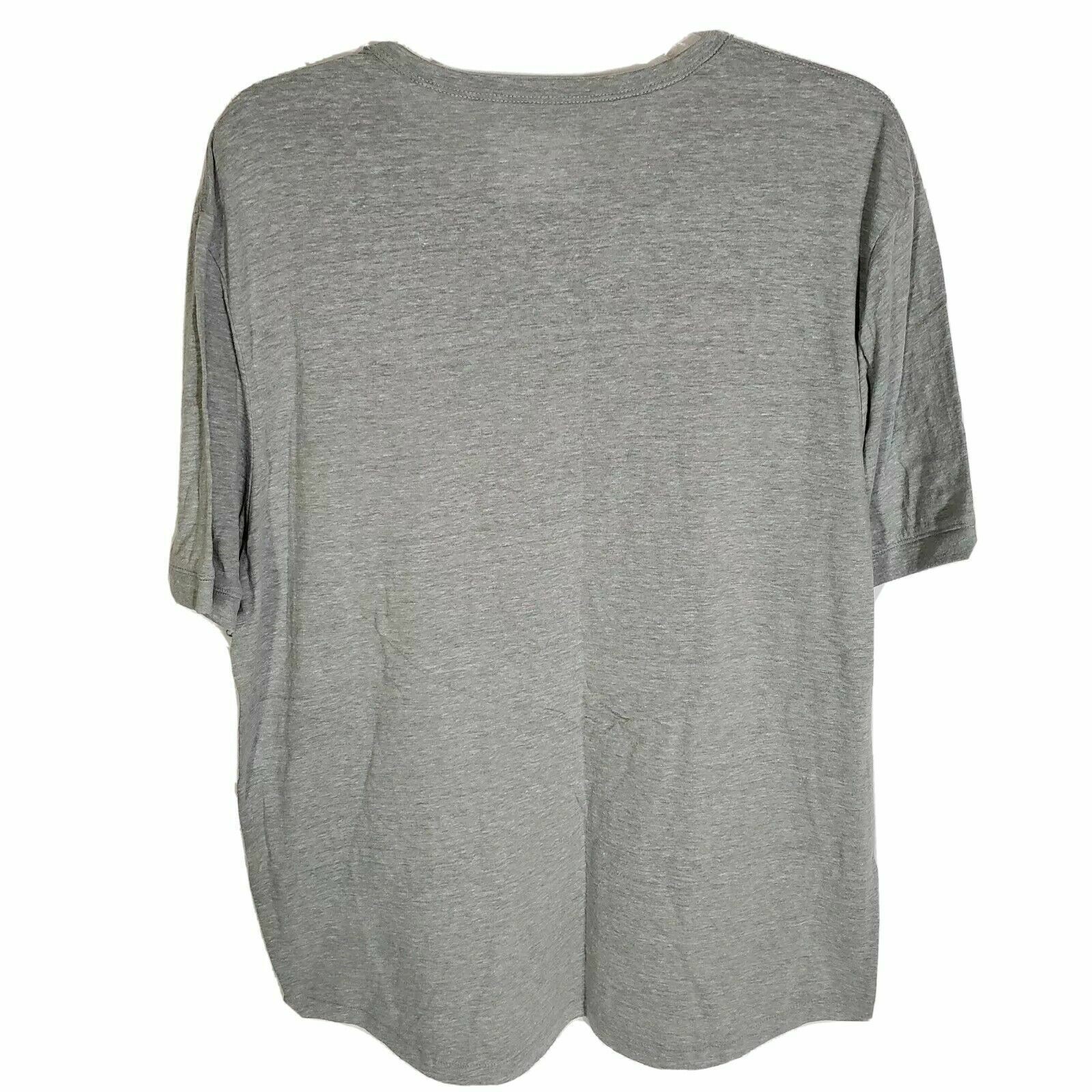 G.H. Bass Co Men&rsquo;s T Shirt Large Gray 2 Button Short Sleeve Casual Crew Neck