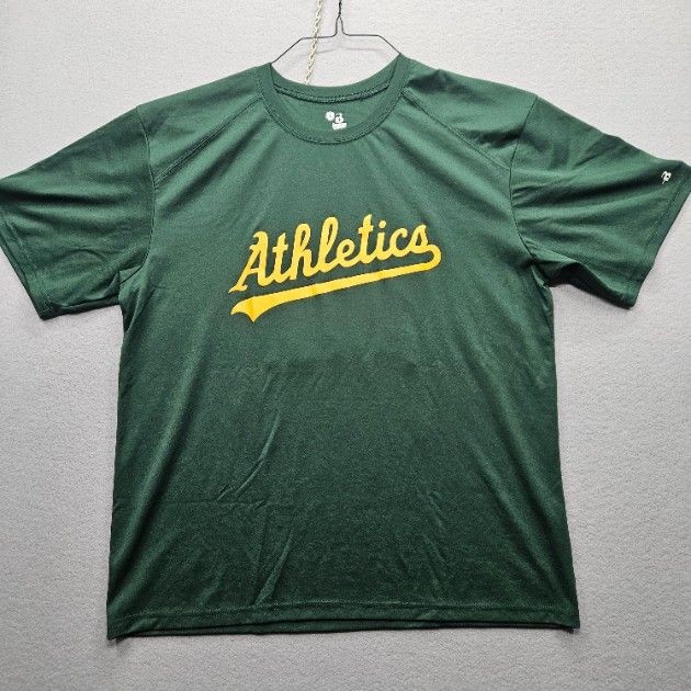 Badger Sport Men&rsquo;s Size Large Green Athletics Baseball Short Sleeve T-Shirt