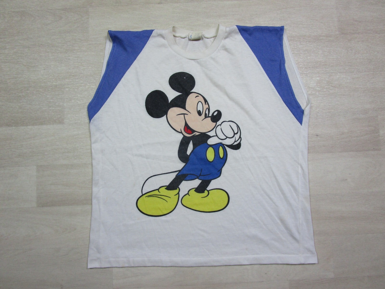 Vintage Walt Disney Mickey Mouse (M) Men&rsquo;s 1980&rsquo;s Graphic T Shirt USA Cartoon