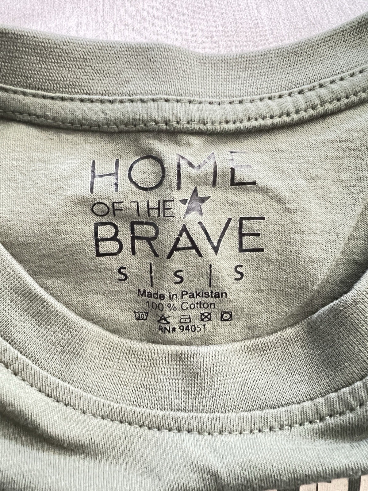 Home of the Brave Men Green Patriotic Graphic Print Crew Neck T-Shirt, S