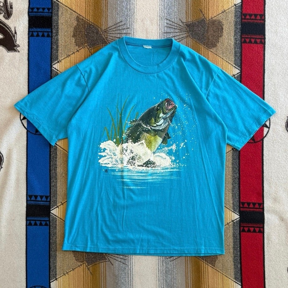 Vintage 90s Bass Fish Fishing T-Shirt Size Large Outdoor Nature Animals