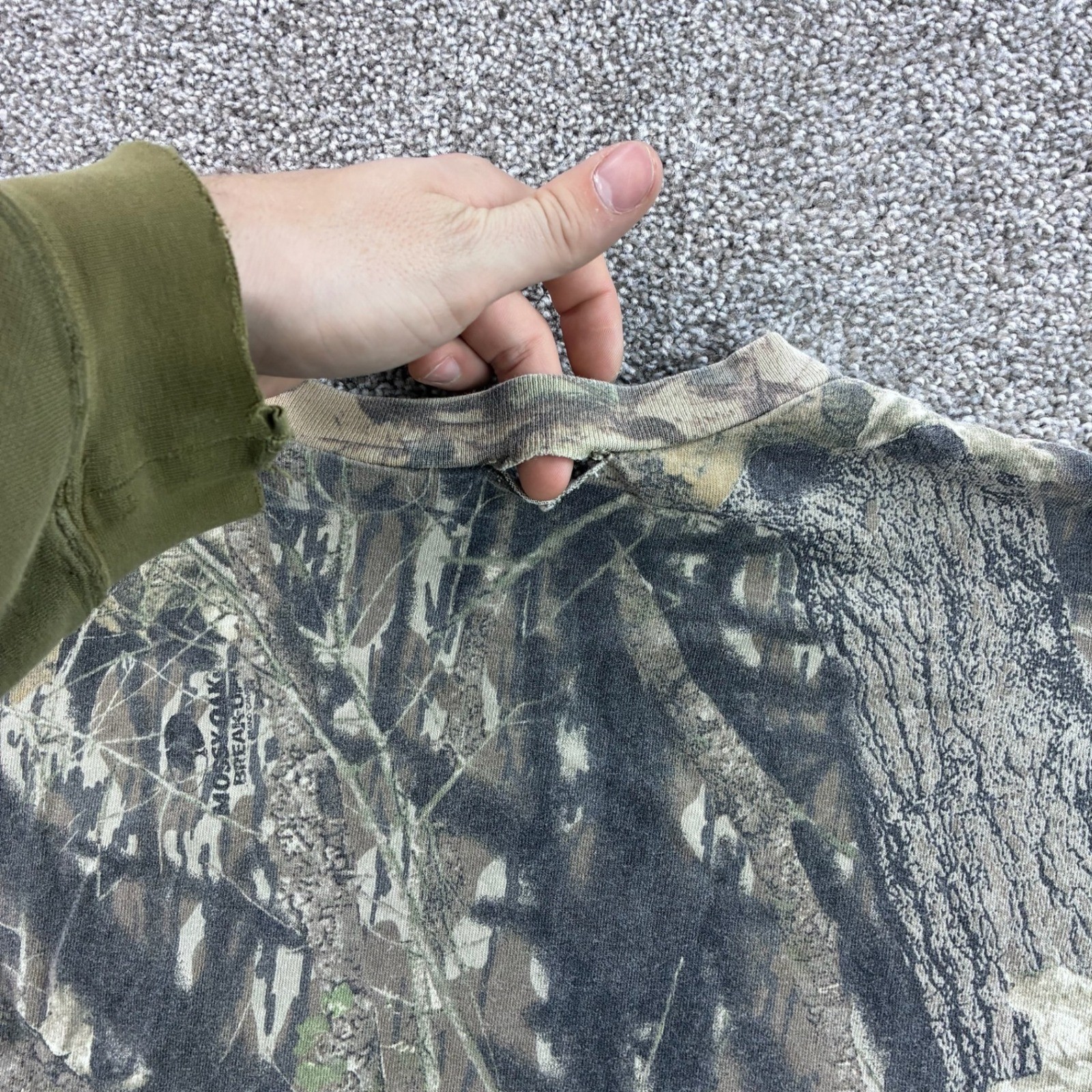 Vintage y2k Camo Black Bear Shirt Mens Small Mossy Oak Break Up Camouflage