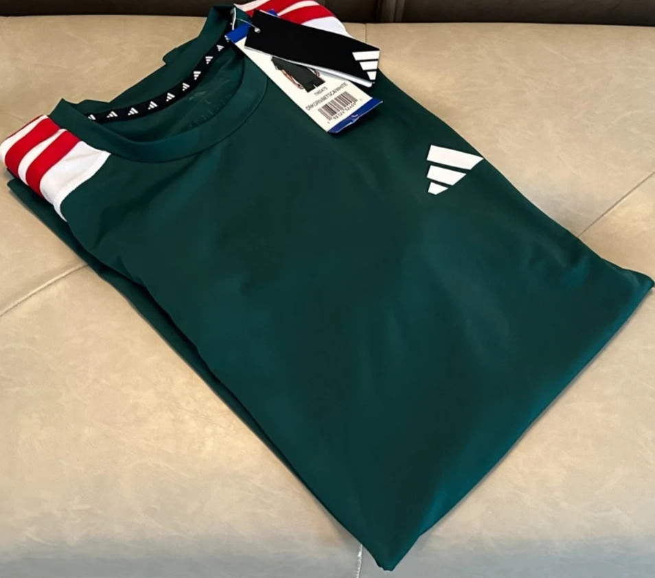 Adidas Active 3-Stripes Men’s T Shirt – Large – Green