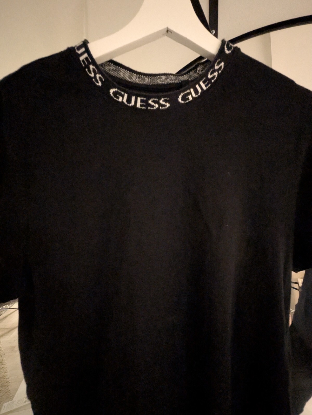 GUESS Men’s Black T-Shirt – Logo Trim Collar – Size M