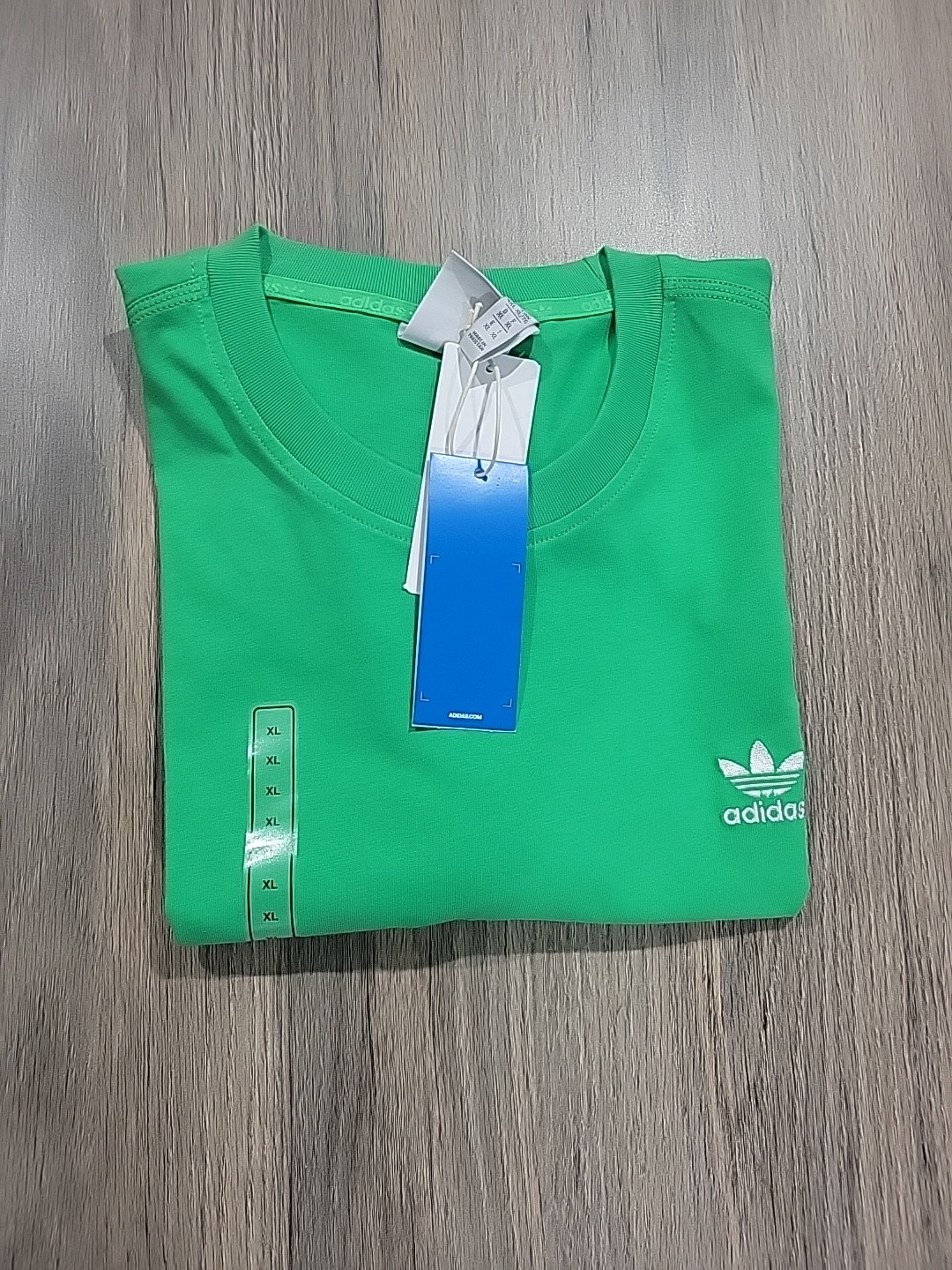 adidas Men&rsquo;s Trefoil Essentials Tee Energy Green. Size XL